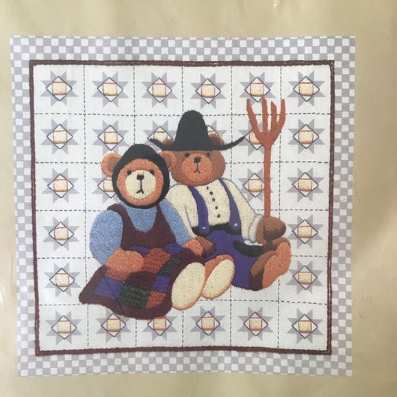 Vintage Sunset Stitchery Crewel Embroidery Kit American Gothic Bears Wool - Picture 4 of 5